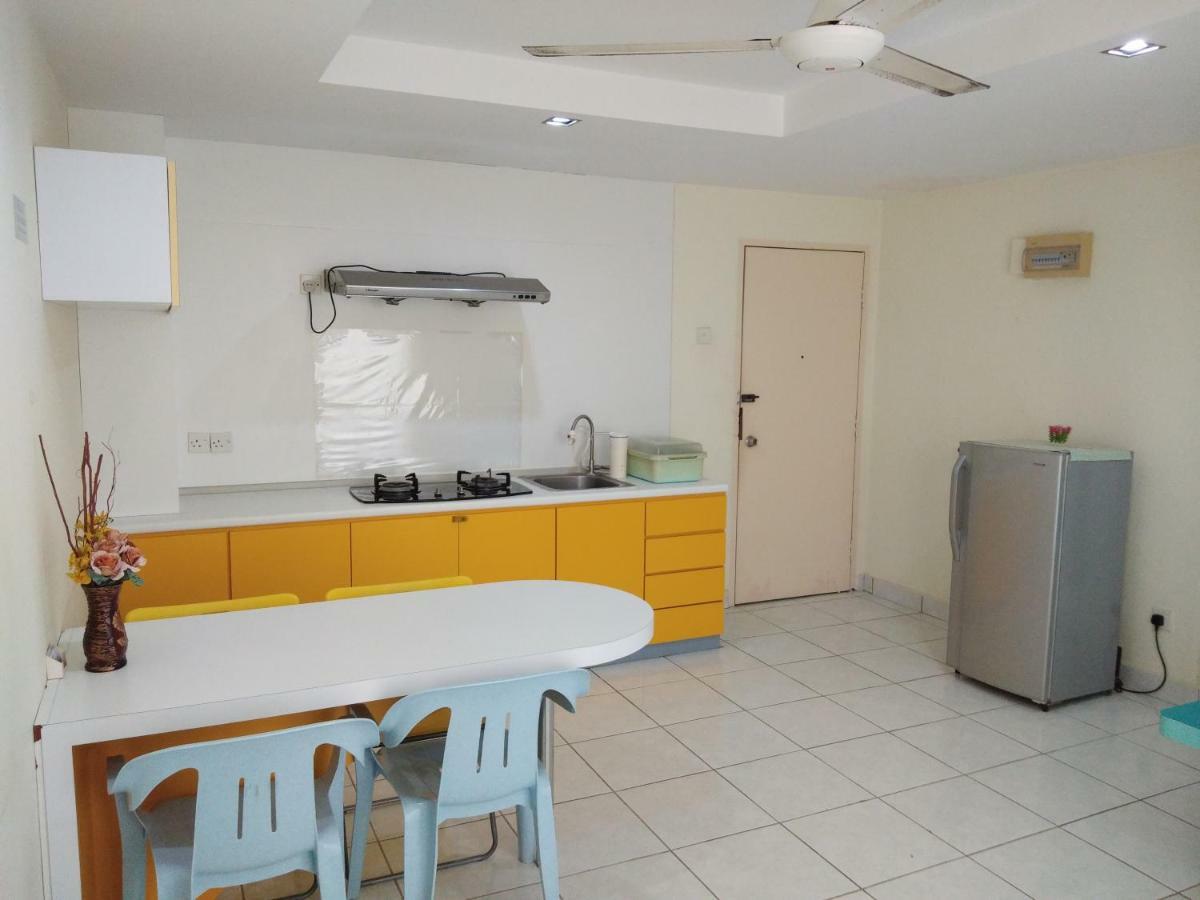 Plaza Melaka Raya Apartment Esterno foto